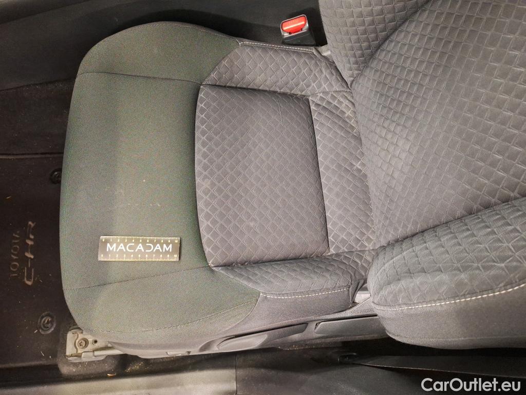  Toyota  C-HR TOYOTA  / 2016 / 5P / SUV 2.0 HYBRIDE 184 DYNAMIC BUSINESS #18