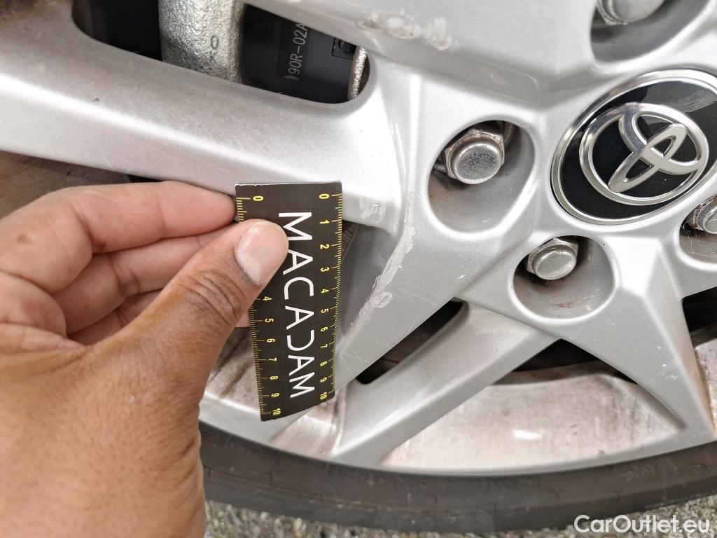  Toyota  C-HR TOYOTA  / 2016 / 5P / SUV 2.0 HYBRIDE 184 DYNAMIC BUSINESS #6