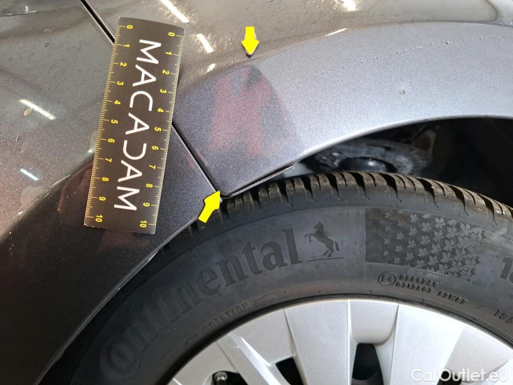  Toyota  Yaris TOYOTA  Hybride / 2019 / 5P / Berline Hybride 114h France Business #4