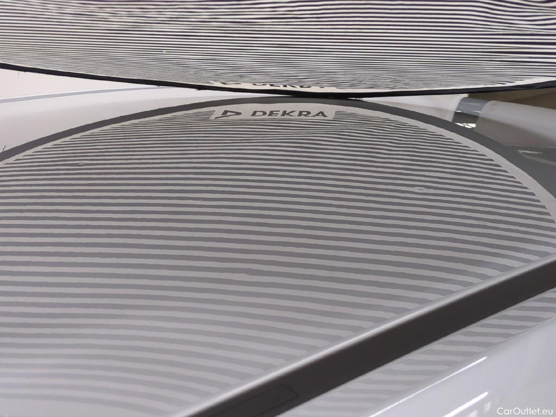  Bmw  Serie 1 Série 1 Berline 118 i Lounge 1.5 135CV BVA7 E6d #38