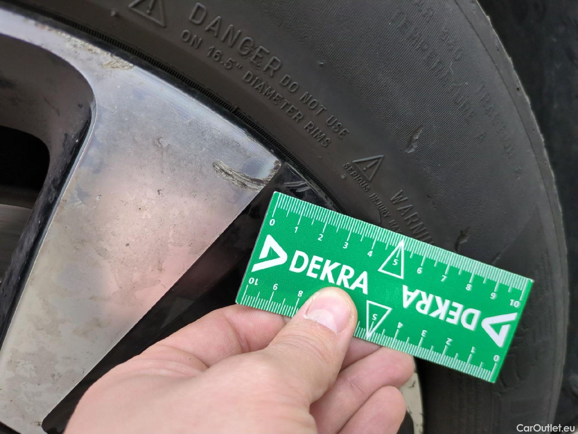  Citroen  C3  Shine Business 1.2 PureTech 80CV BVM5 E6d #8