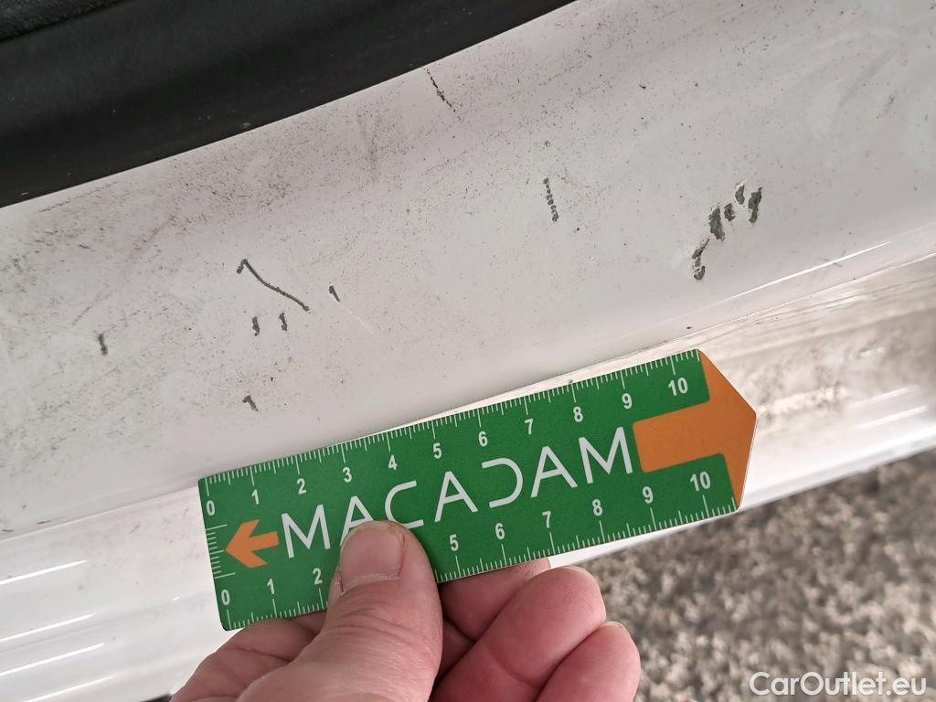  Peugeot  208  Affaire Confort 1.0 PureTech 70CV BVM5 E5 #10