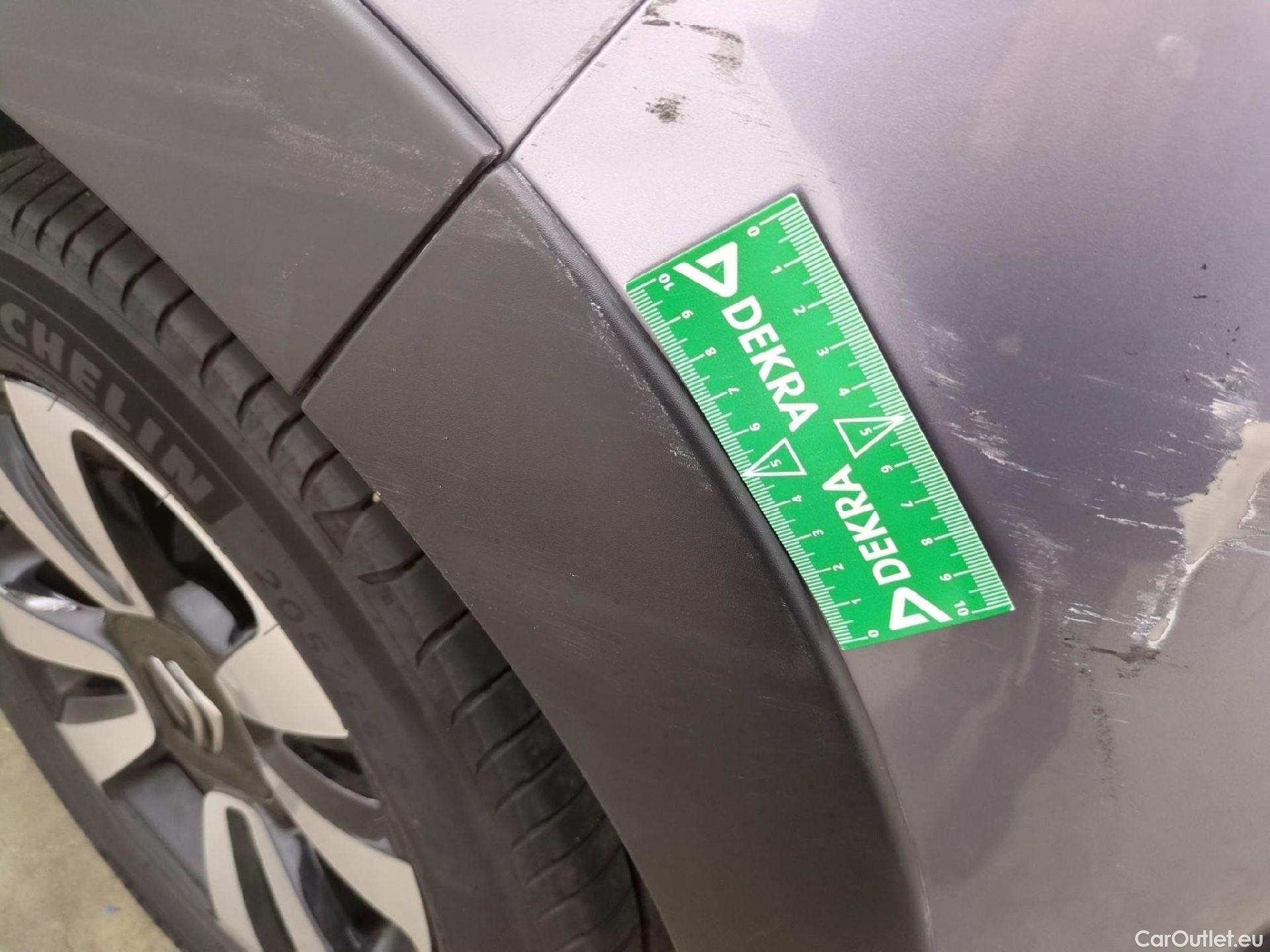  Citroen  C3  Shine Business 1.2 PureTech 80CV BVM5 E6d #56