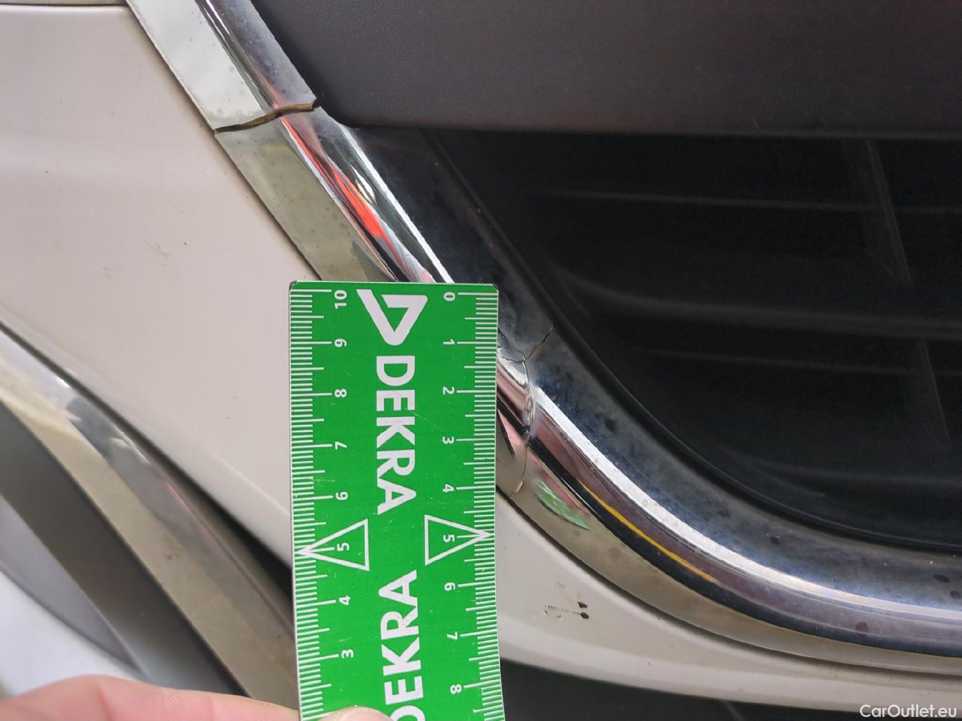  Peugeot  208  Affaire Premium Pack 1.2 80CV BVM5 E6dT #17