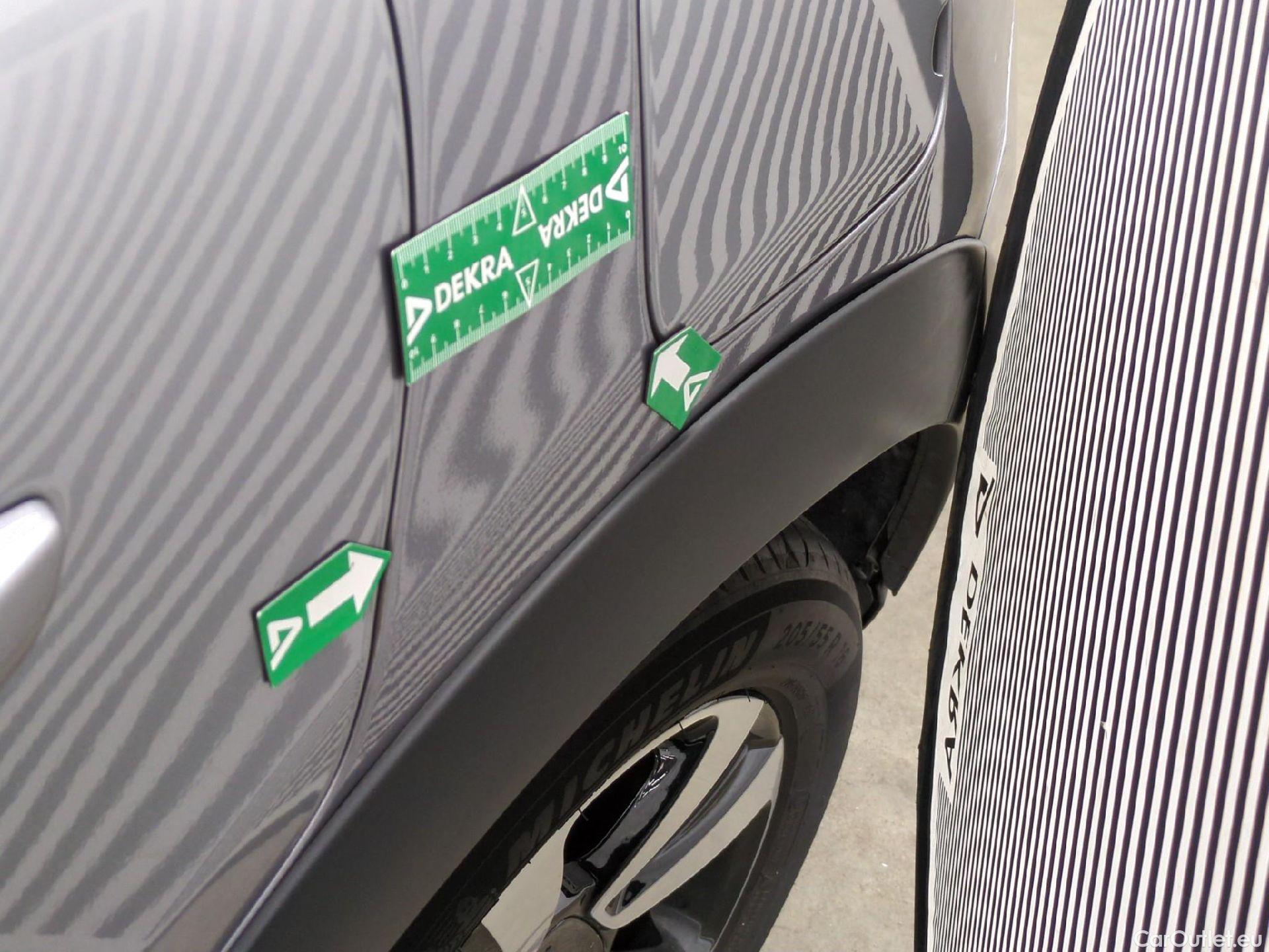  Citroen  C3  Shine Business 1.2 PureTech 80CV BVM5 E6d #51