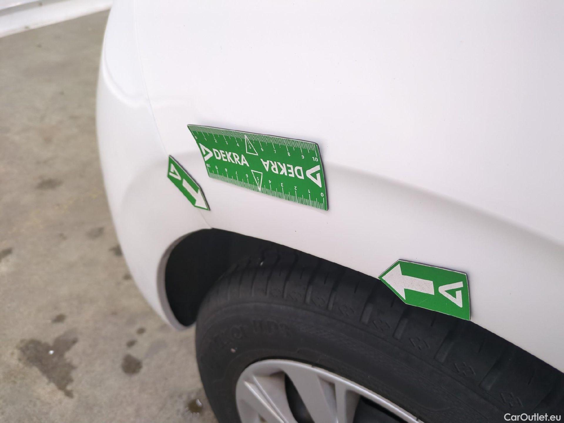  Peugeot  208  Affaire Premium Pack 1.2 80CV BVM5 E6dT #28