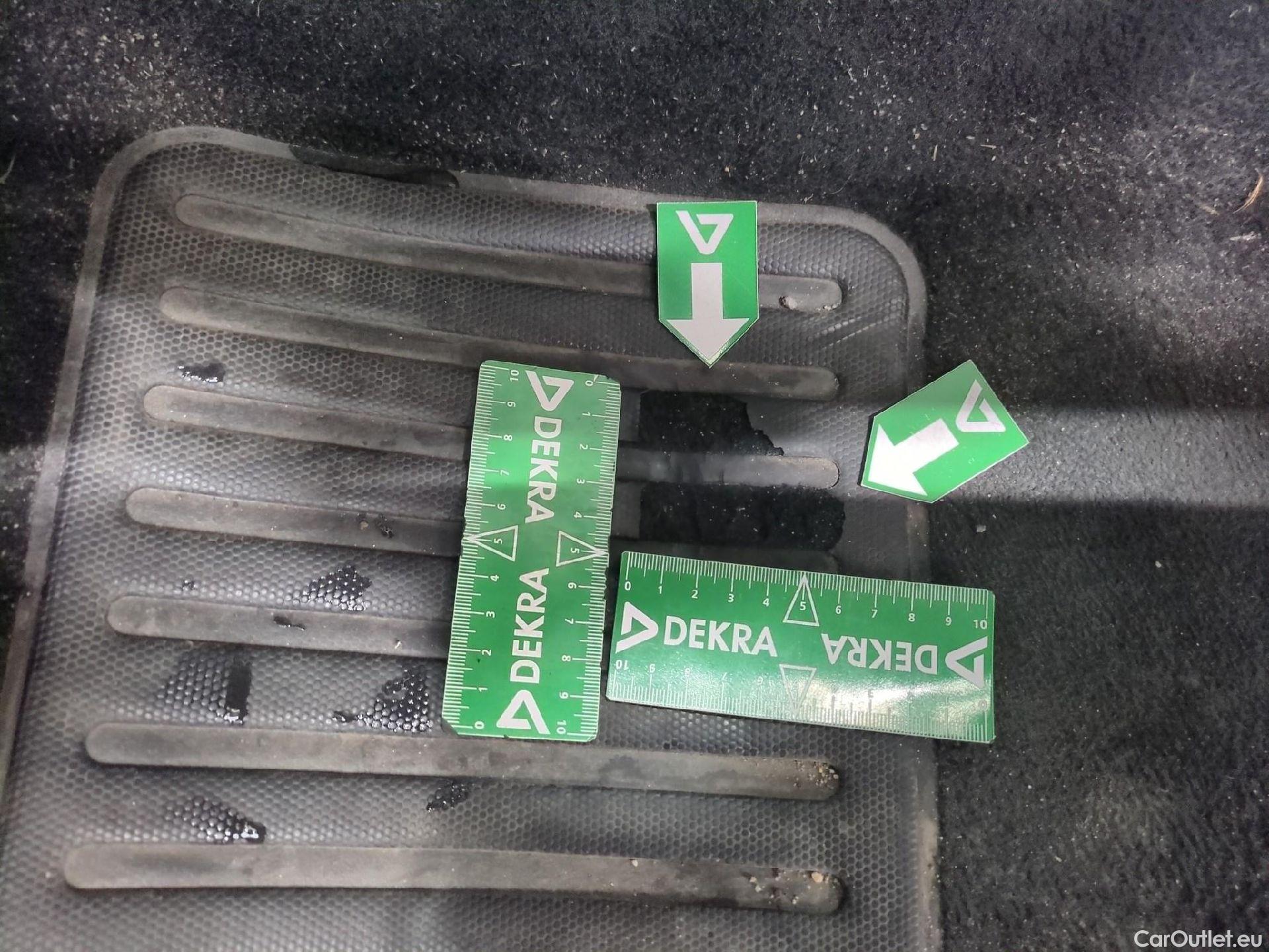  Peugeot  208  Affaire Premium Pack 1.2 80CV BVM5 E6dT #4