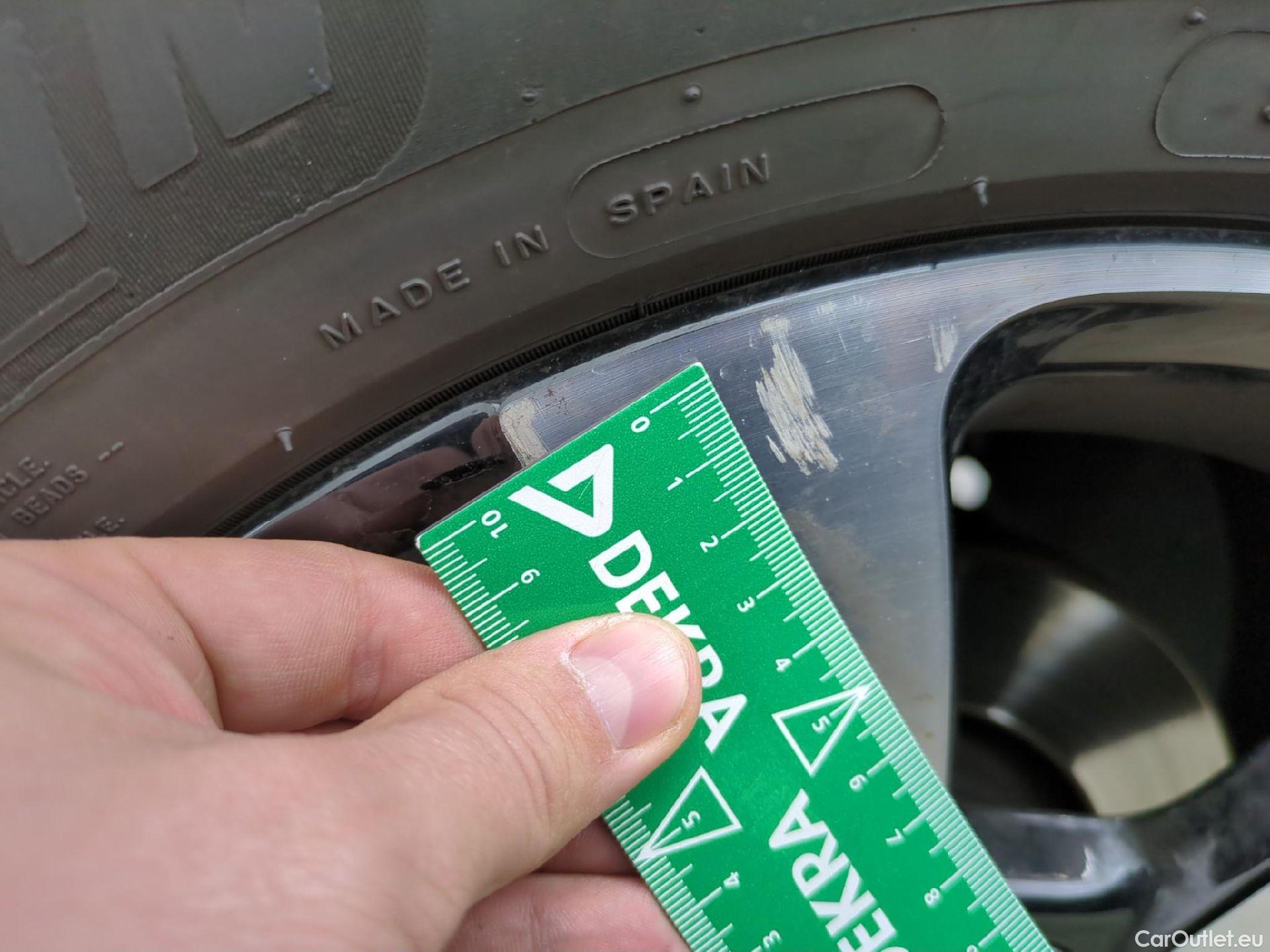  Citroen  C3  Shine Business 1.2 PureTech 80CV BVM5 E6d #9