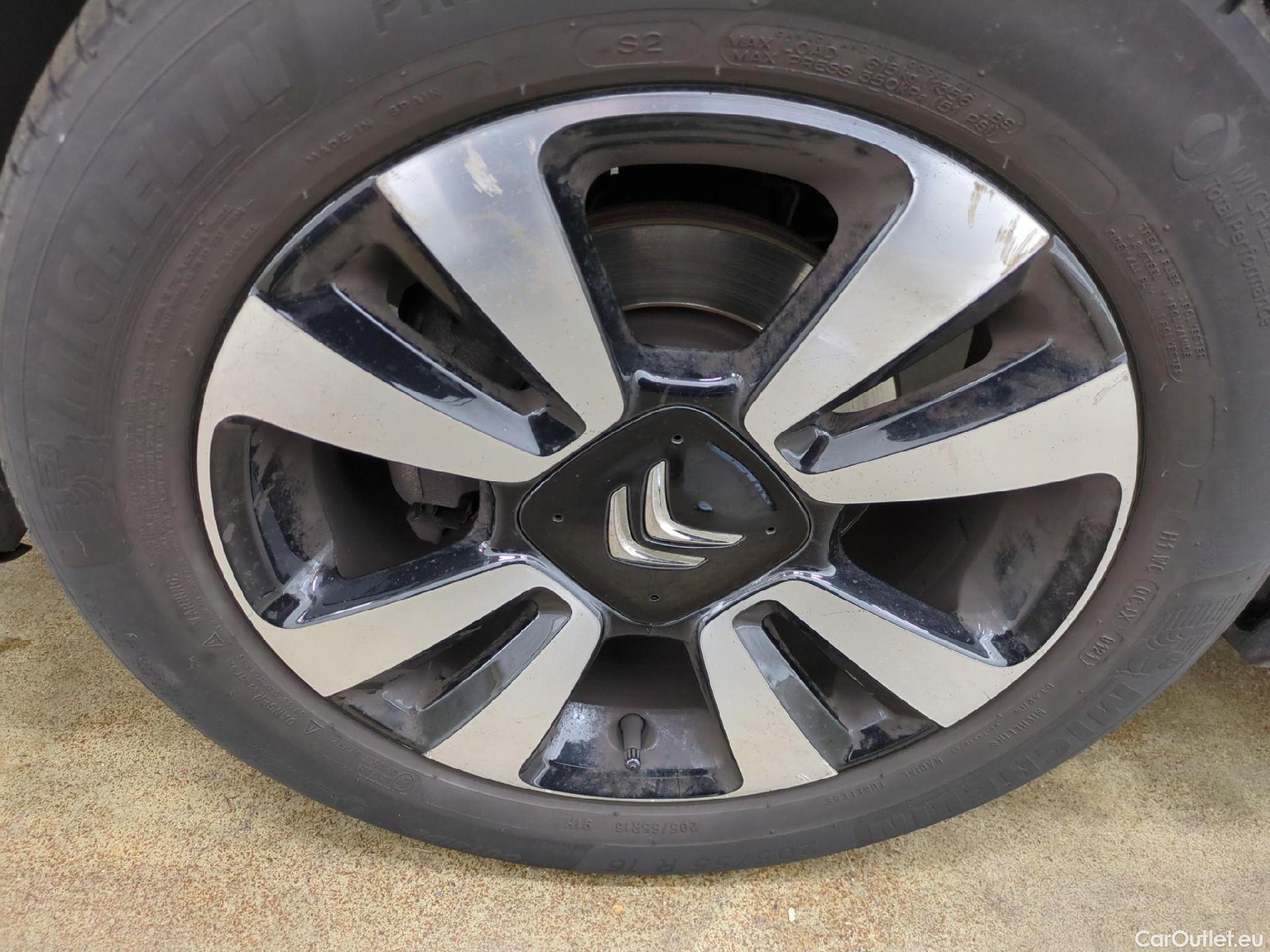  Citroen  C3  Shine Business 1.2 PureTech 80CV BVM5 E6d #11