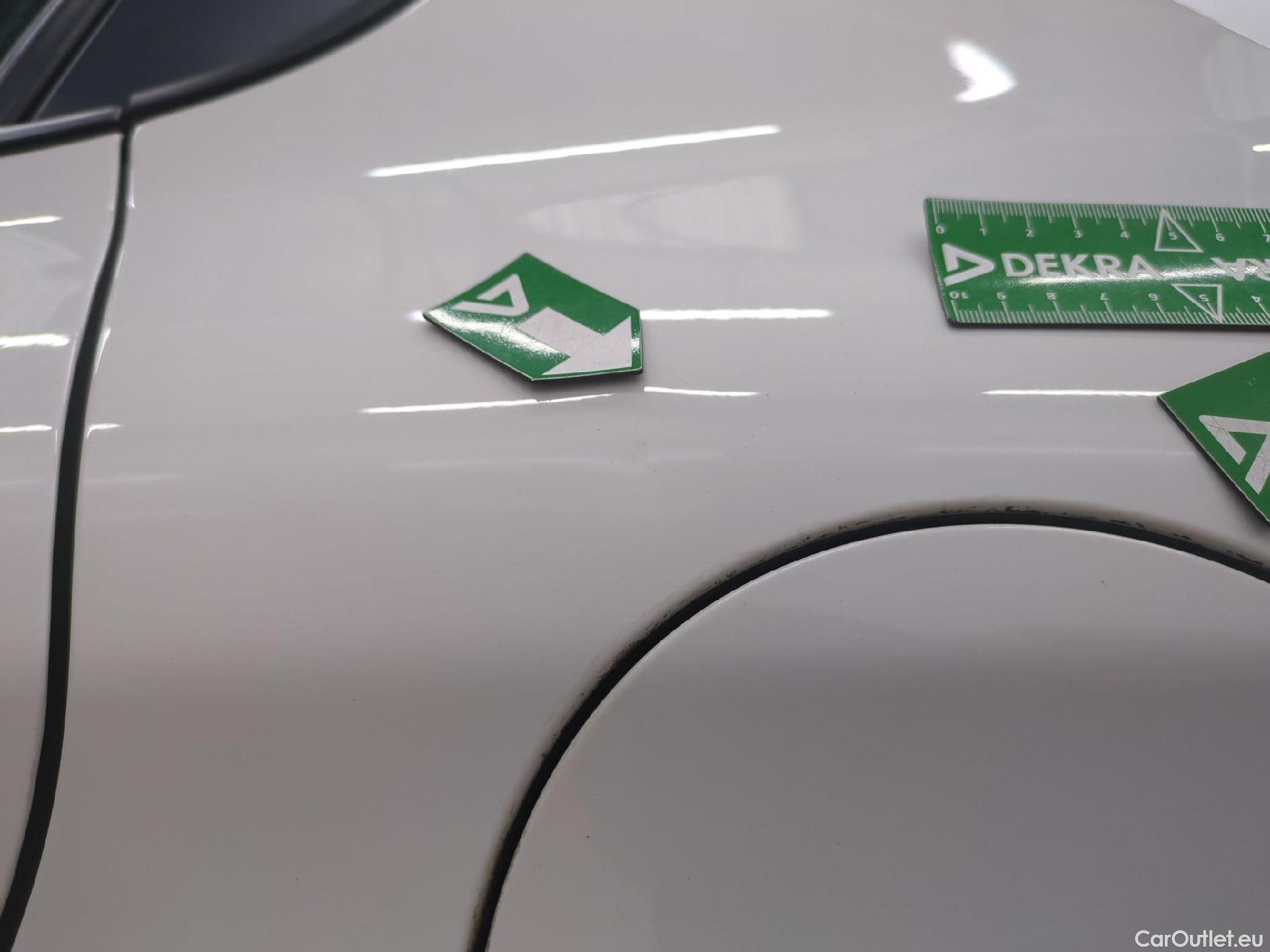  Peugeot  208  Affaire Premium Pack 1.2 80CV BVM5 E6dT #24