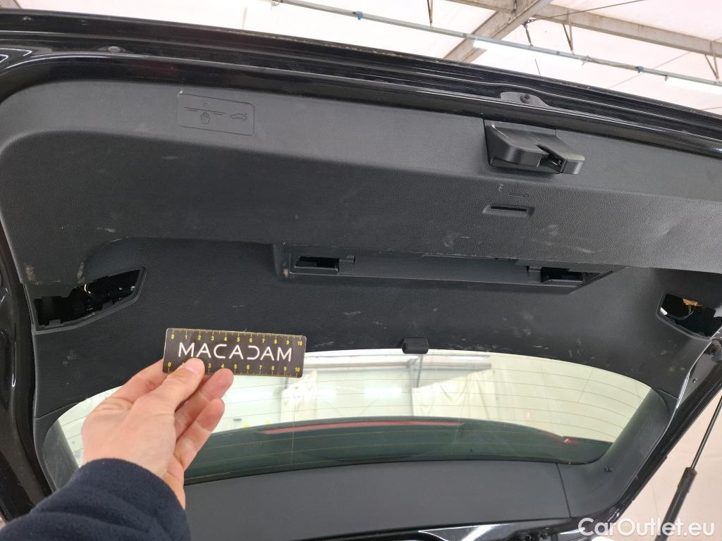  Volkswagen  Golf  VOLKSWAGEN / 2020 / 5P / Berline 2.0 TDI SCR 115 DSG7 Life Busi #44