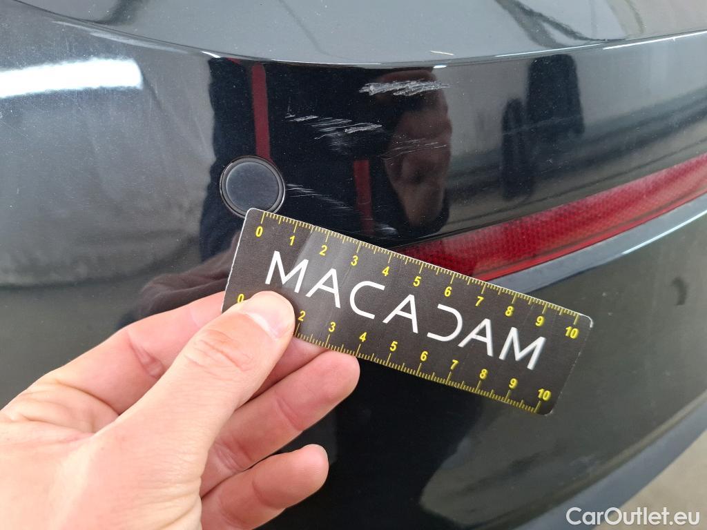  Volkswagen  Golf  VOLKSWAGEN / 2020 / 5P / Berline 2.0 TDI SCR 115 DSG7 Life Busi #24