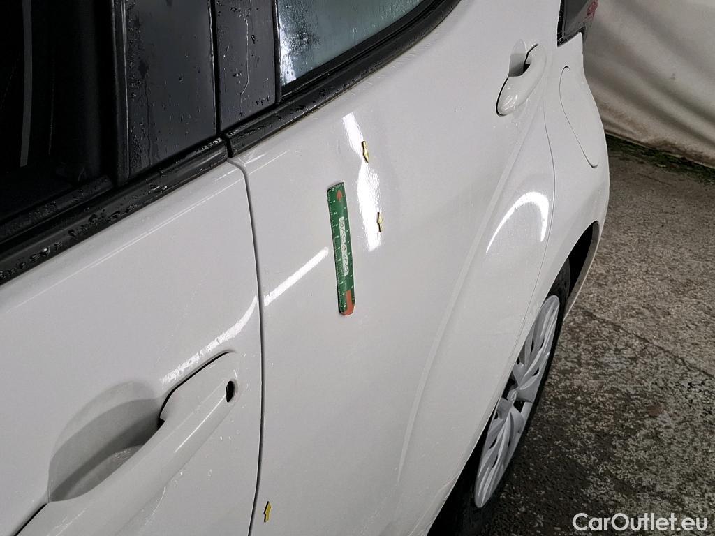  Toyota  Yaris TOYOTA  Hybride / 2019 / 5P / Berline Hybride 116h France Business Stage Acad #3