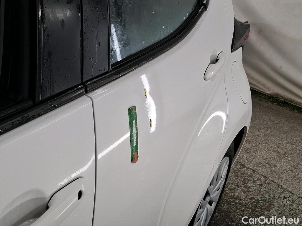  Toyota  Yaris TOYOTA  Hybride / 2019 / 5P / Berline Hybride 116h France Business Stage Acad #2