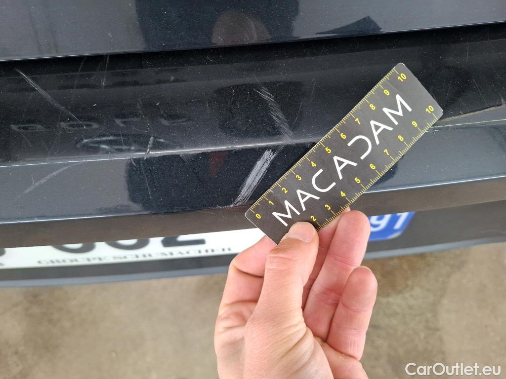  Volkswagen  Golf  VOLKSWAGEN / 2020 / 5P / Berline 2.0 TDI SCR 115 DSG7 Life Busi #27