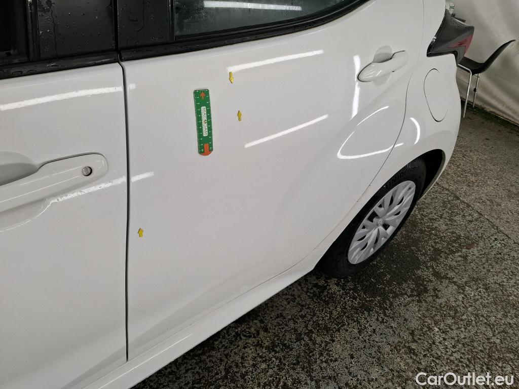  Toyota  Yaris TOYOTA  Hybride / 2019 / 5P / Berline Hybride 116h France Business Stage Acad #1