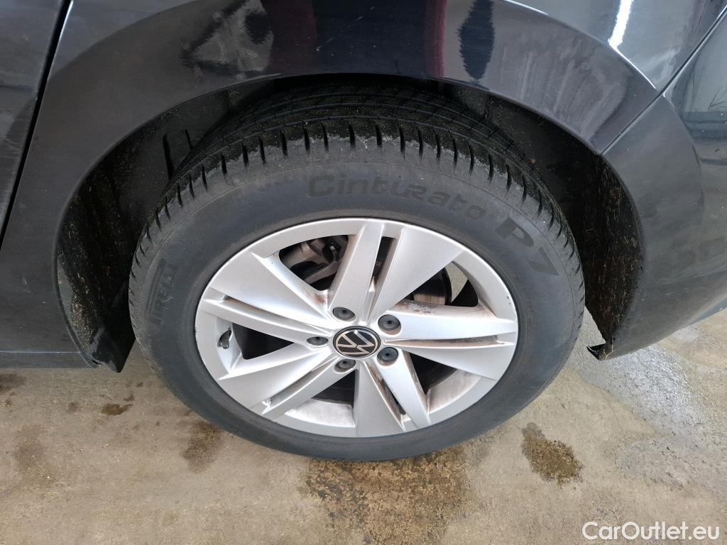  Volkswagen  Golf  VOLKSWAGEN / 2020 / 5P / Berline 2.0 TDI SCR 115 DSG7 Life Busi #36