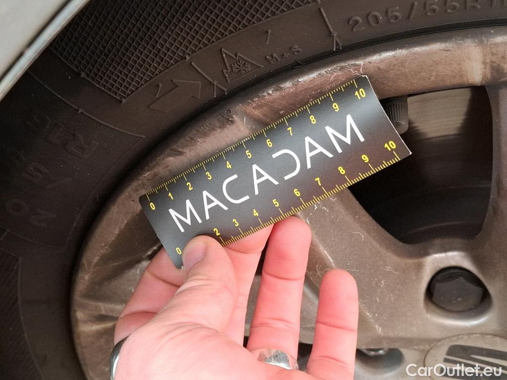  Seat  Leon SEAT  Sportstourer / 2020 / 5P / Break 1.0 eTSI 110 DSG S&S Style Business #16