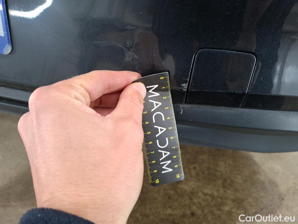  Volkswagen  Golf  VOLKSWAGEN / 2020 / 5P / Berline 2.0 TDI SCR 115 DSG7 Life Busi #34