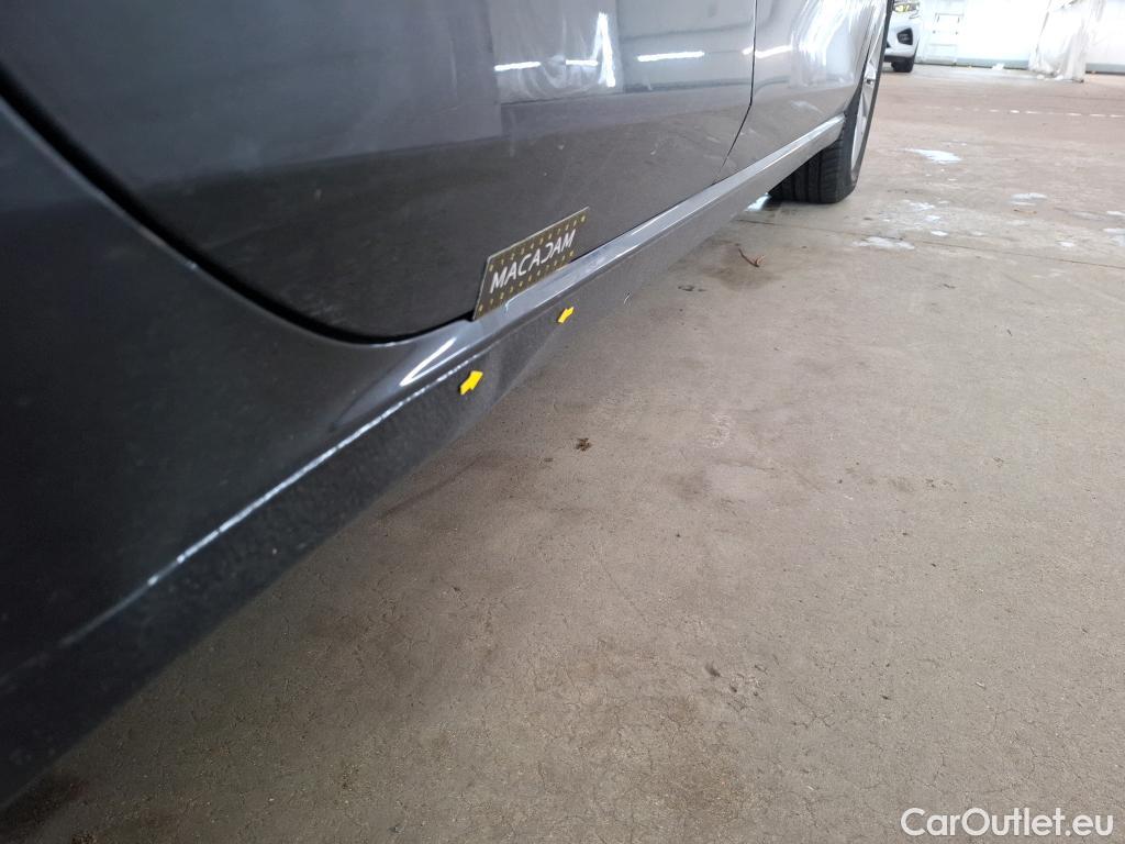  Volkswagen  Golf  VOLKSWAGEN / 2020 / 5P / Berline 2.0 TDI SCR 115 DSG7 Life Busi #6