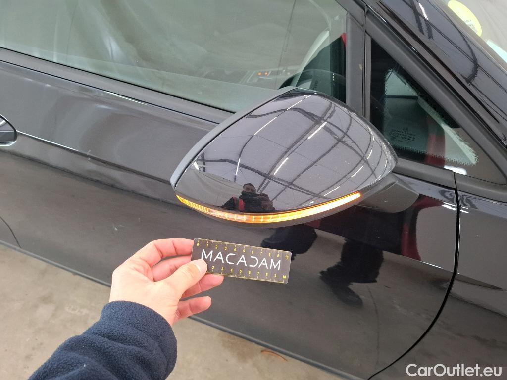  Volkswagen  Golf  VOLKSWAGEN / 2020 / 5P / Berline 2.0 TDI SCR 115 DSG7 Life Busi #64