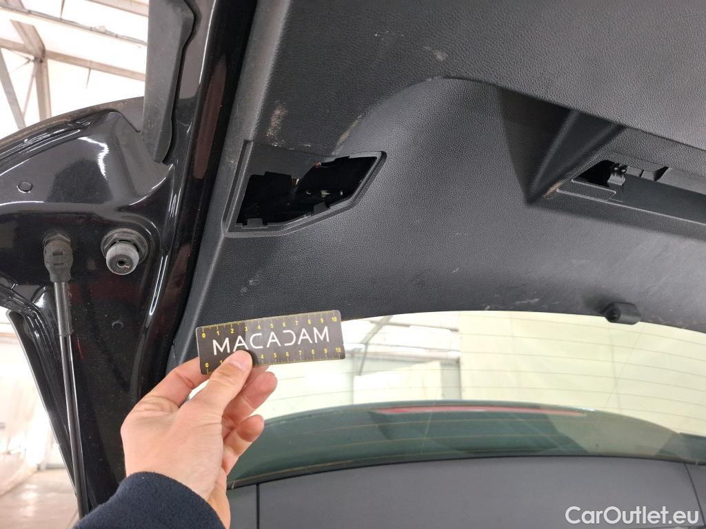  Volkswagen  Golf  VOLKSWAGEN / 2020 / 5P / Berline 2.0 TDI SCR 115 DSG7 Life Busi #62