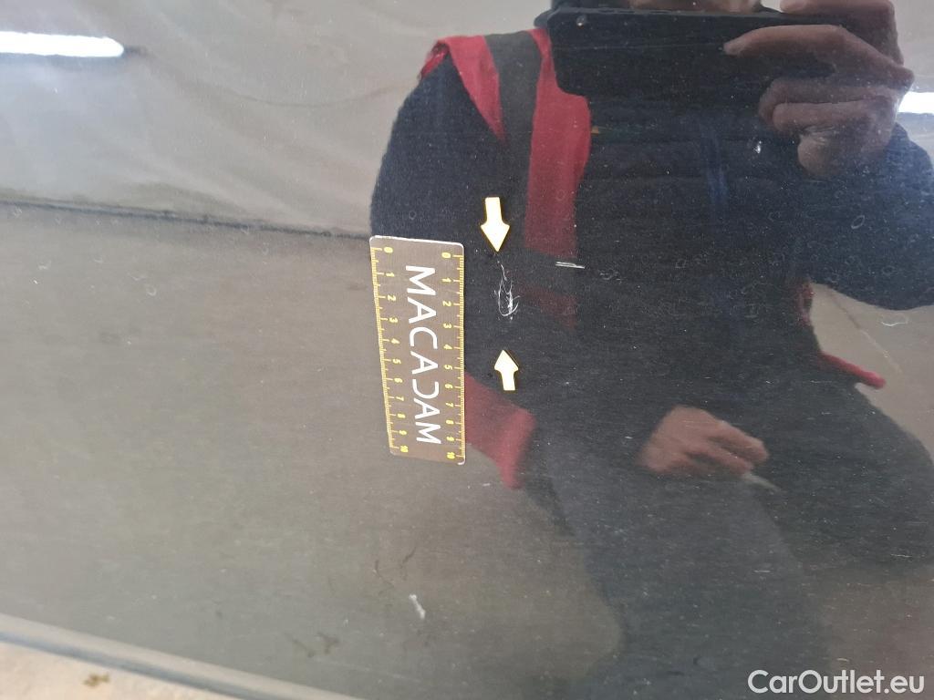  Volkswagen  Golf  VOLKSWAGEN / 2020 / 5P / Berline 2.0 TDI SCR 115 DSG7 Life Busi #69