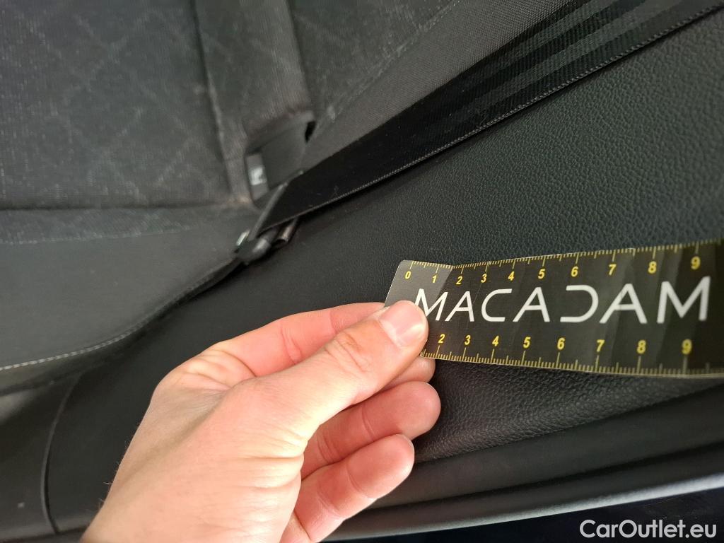  Volkswagen  Golf  VOLKSWAGEN / 2020 / 5P / Berline 2.0 TDI SCR 115 DSG7 Life Busi #92