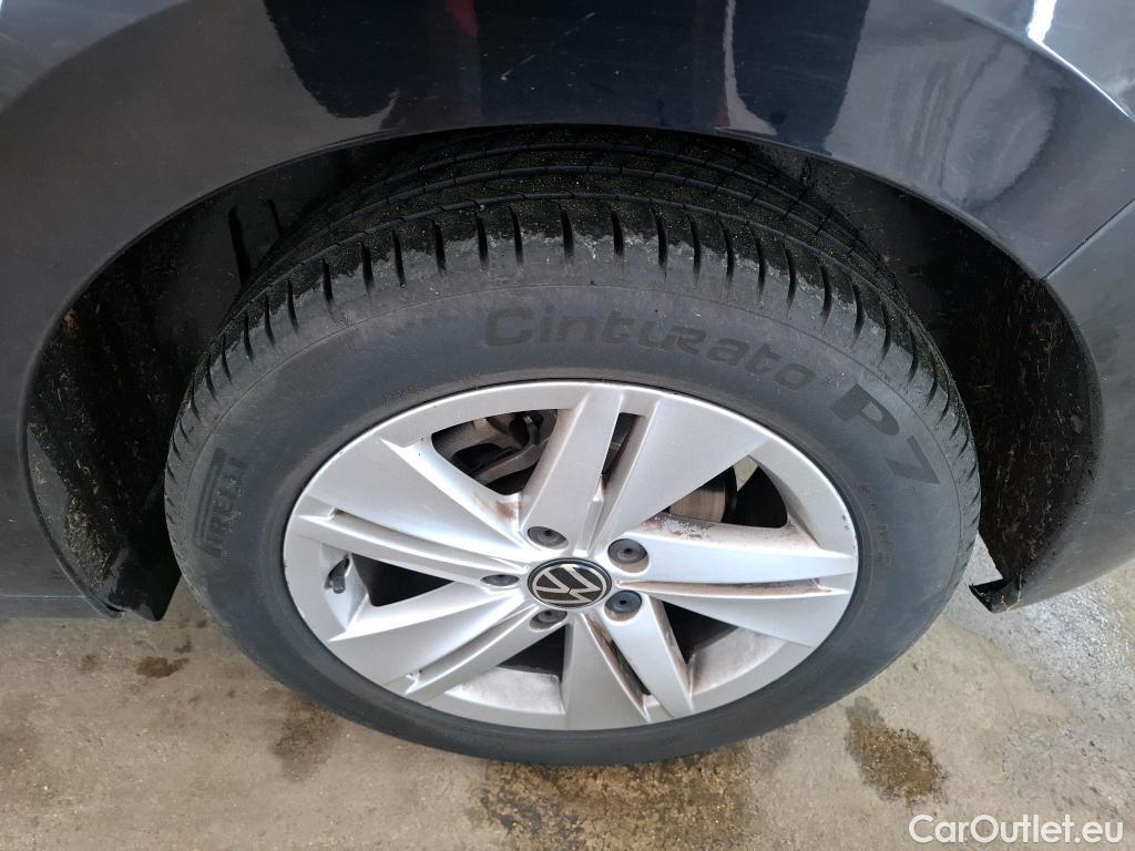  Volkswagen  Golf  VOLKSWAGEN / 2020 / 5P / Berline 2.0 TDI SCR 115 DSG7 Life Busi #86