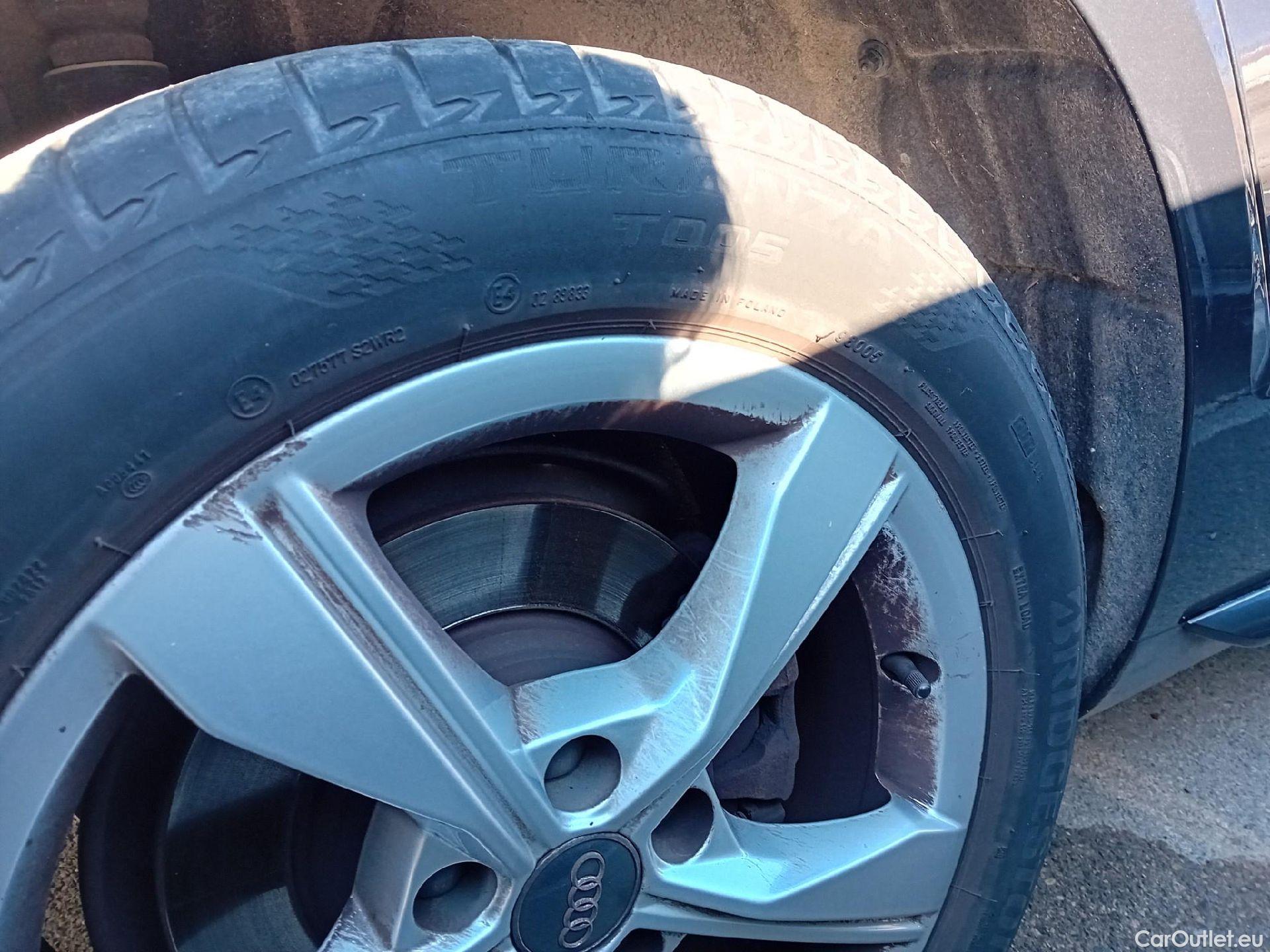  Audi  A4 AUDI  / 2019 / 5P / familiar Avant Advanced 35 TDI 120kW S tronic #27