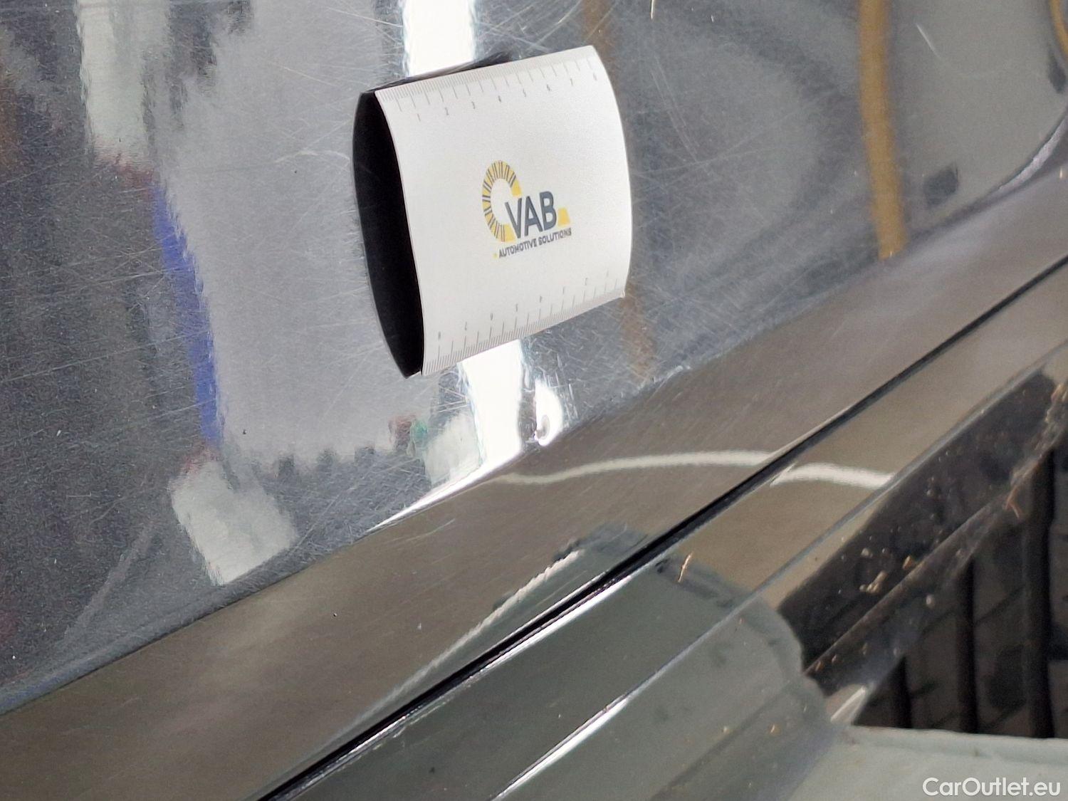  Land Rover  Range Rover Evoque Evoque D165 FWD Man R-Dynam *** car already located in France *** (TEA FLEURY) #9