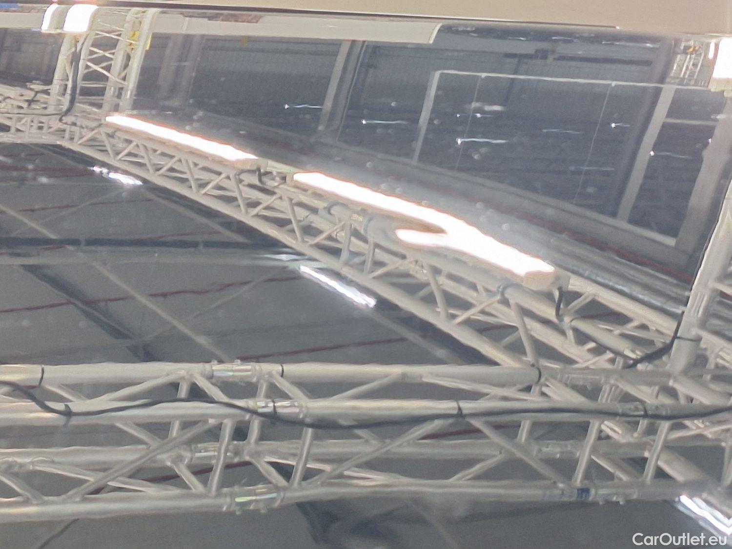  Land Rover  Range Rover Evoque Evoque D165 FWD Man R-Dynam *** car already located in France *** (TEA FLEURY) #31