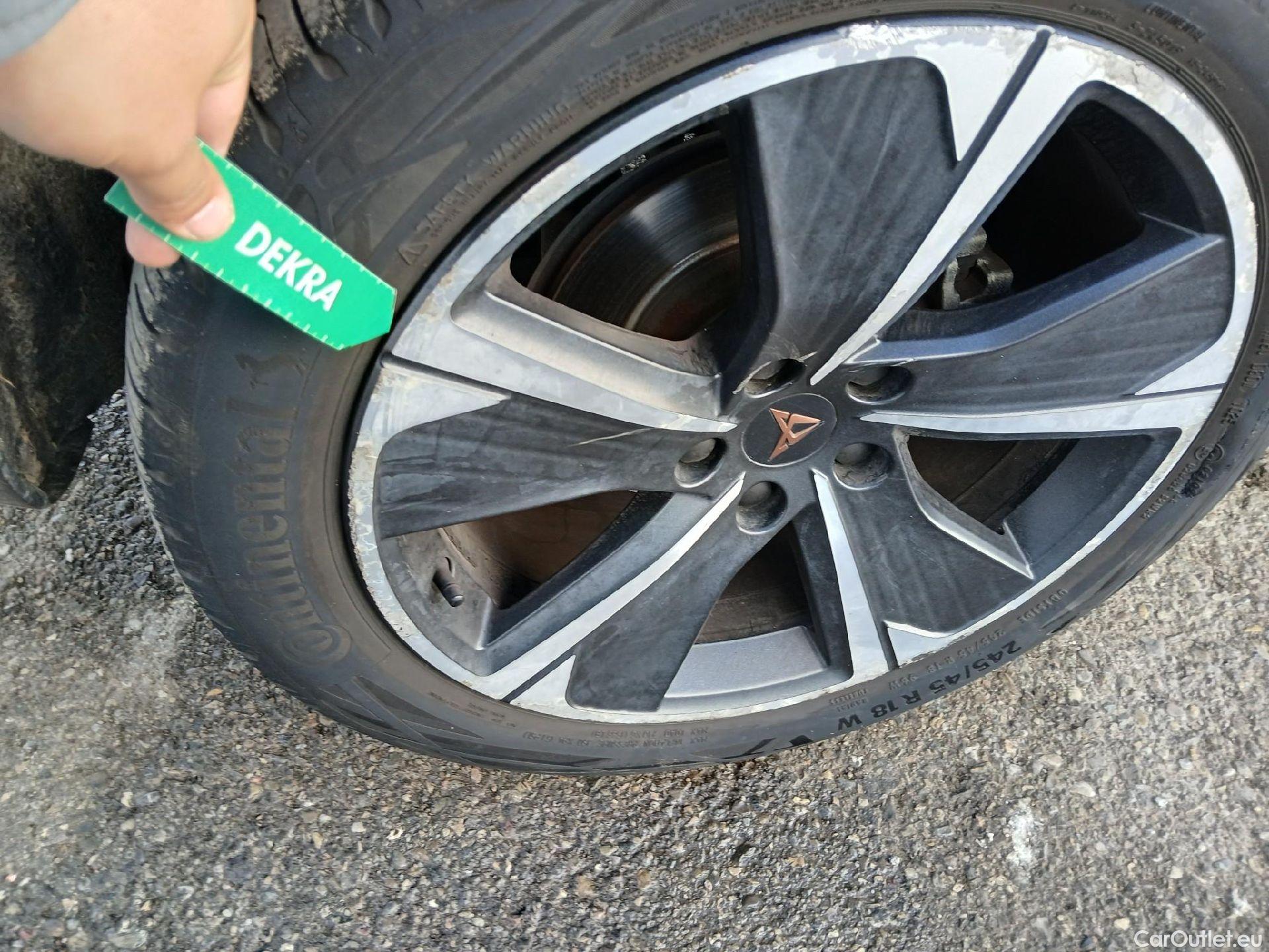  Cupra  Formentor CUPRA  / 2020 / 5P / todoterreno 1.4 e-Hybrid 150kW (204 CV) DSG (AC) #38