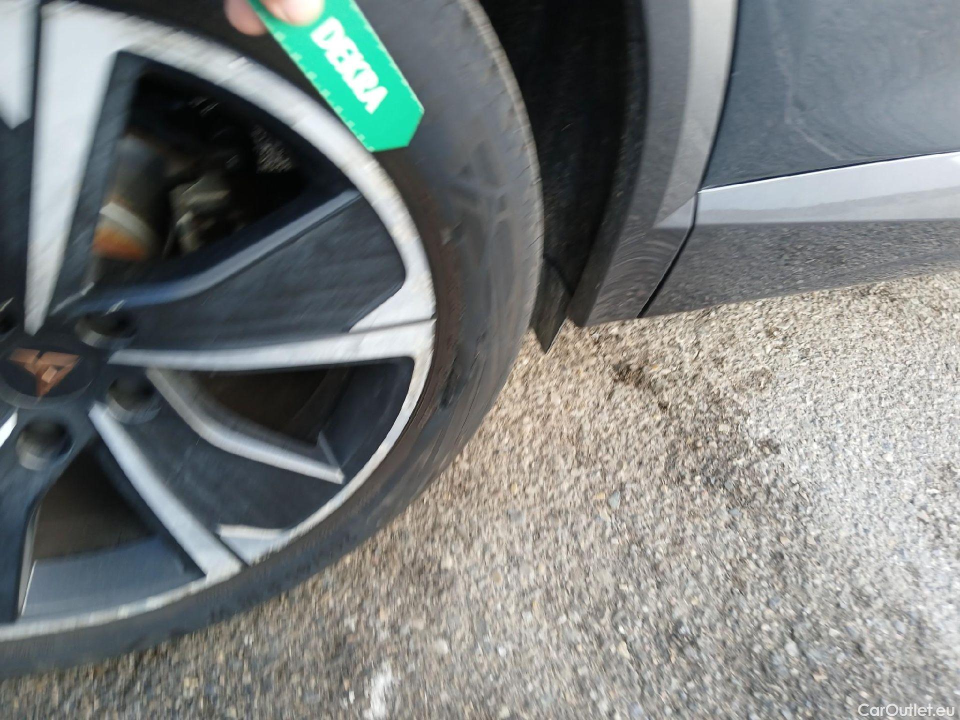  Cupra  Formentor CUPRA  / 2020 / 5P / todoterreno 1.4 e-Hybrid 150kW (204 CV) DSG (AC) #40