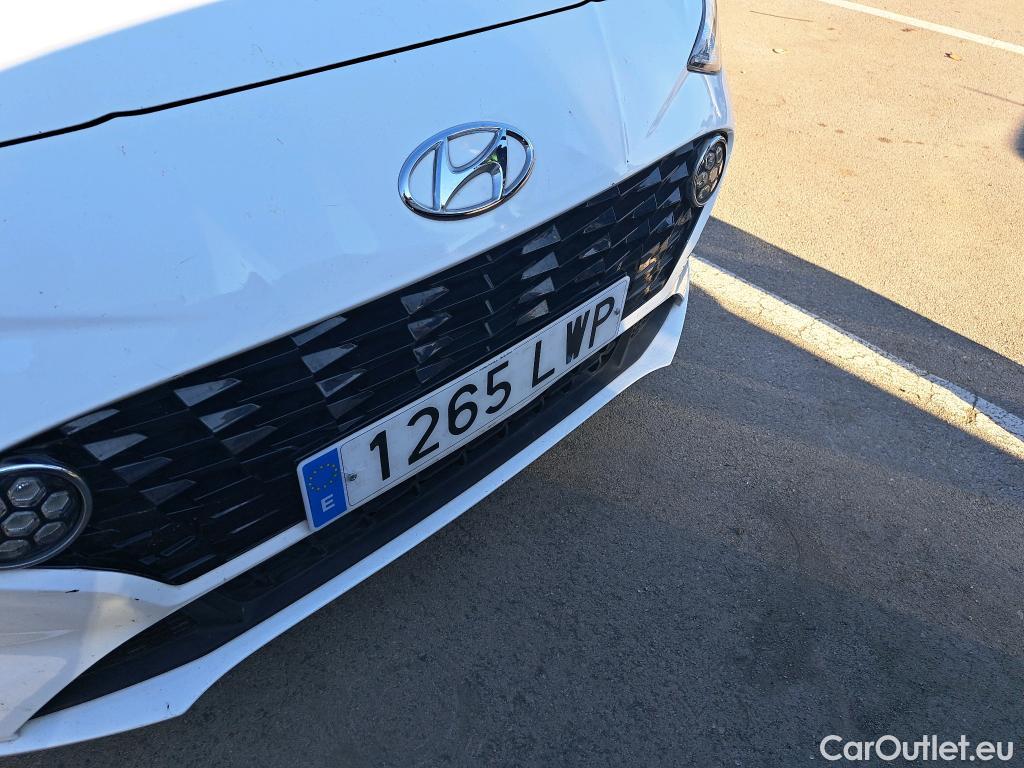  Hyundai  i10 HYUNDAI  / 2020 / 5P / berlina con portón 1.0 Tecno #29