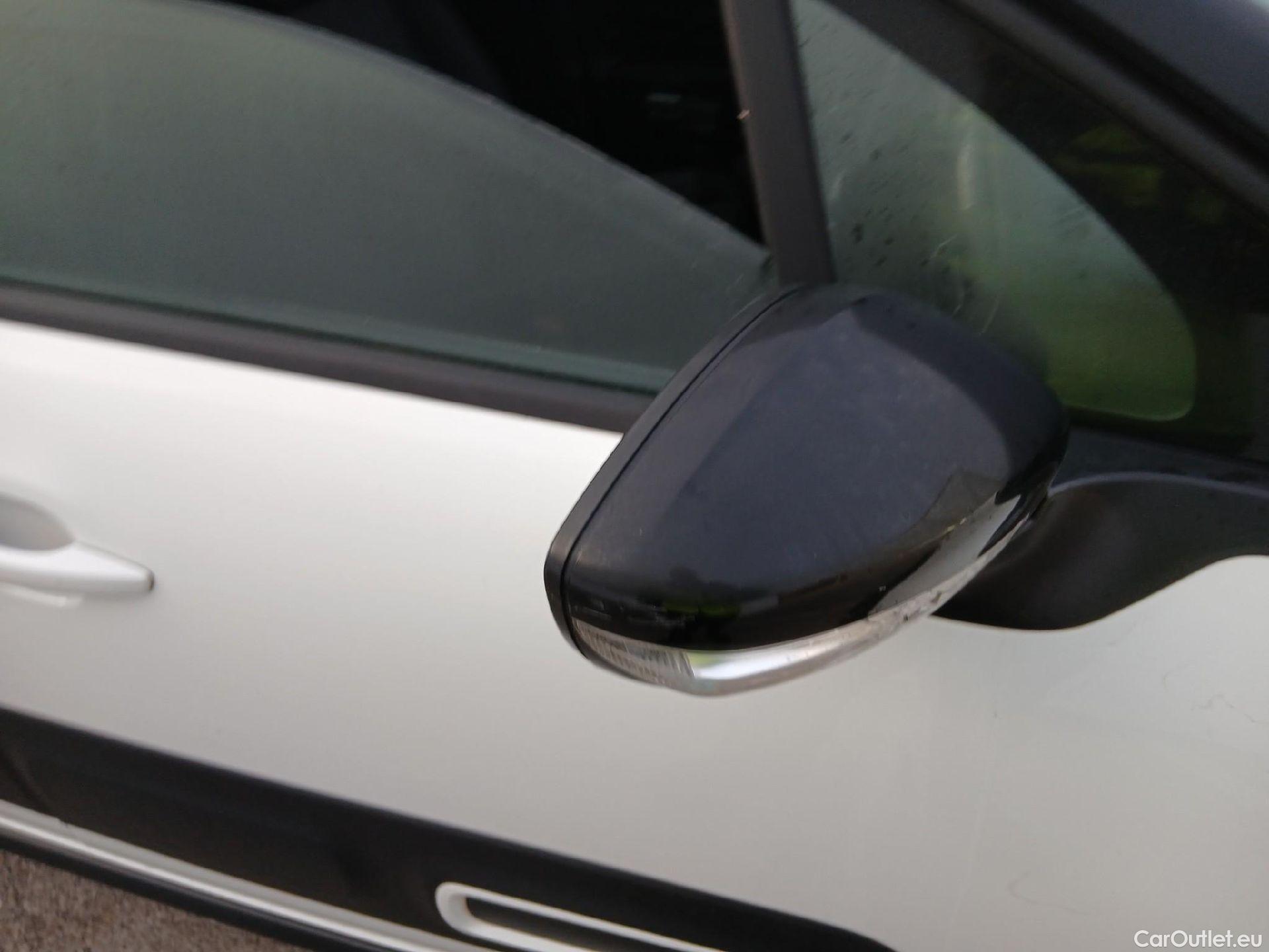  Citroen  C3 CITROEN  / 2020 / 5P / berlina con portón PureTech 60kW (83CV) Feel Pack (CX) #21