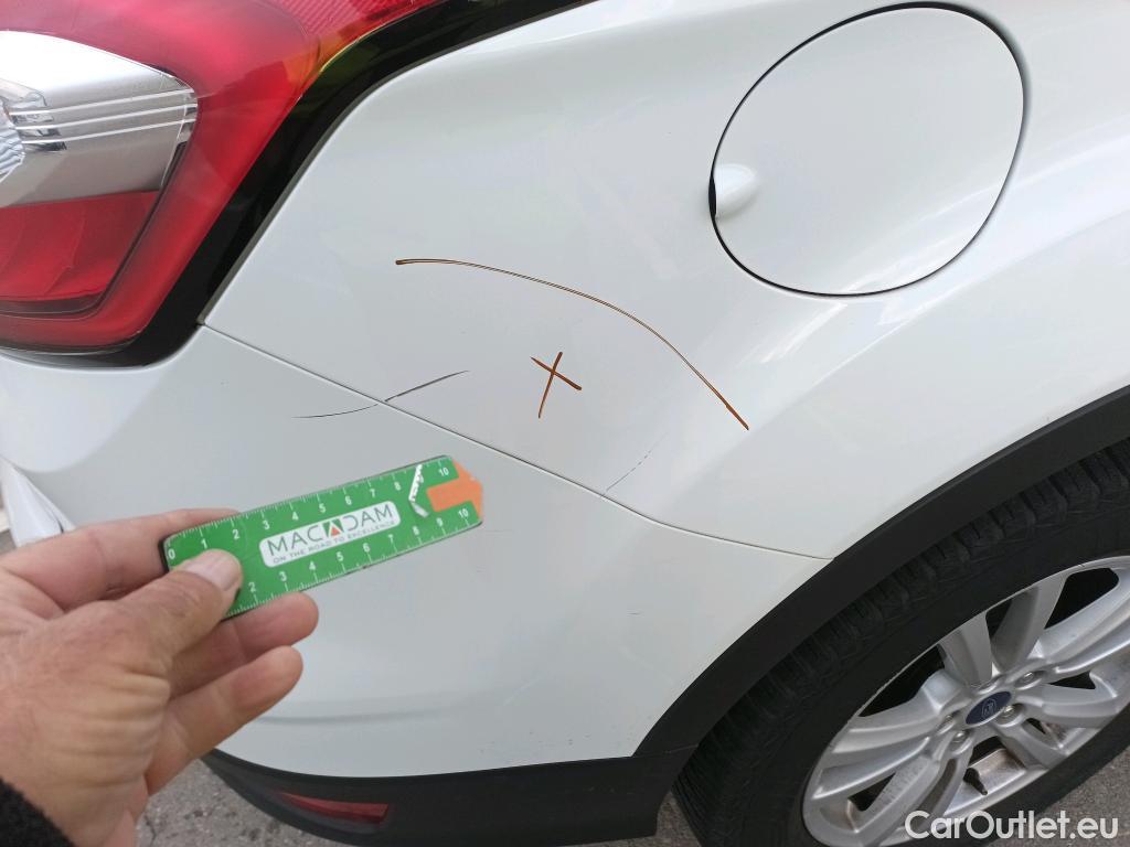  Ford  Kuga FORD  / 2016 / 5P / todoterreno 1.5 EcoBoost 88kW 4x2 Trend+ (CX) #19