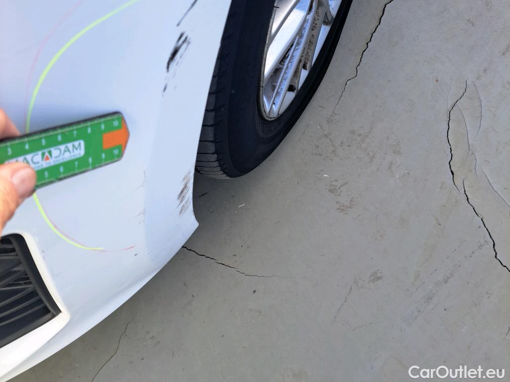  KIA  Rio KIA  / 2020 / 5P / berlina con portón 1.0 T-GDi 74kW (100CV) MHEV iMT Concept #23