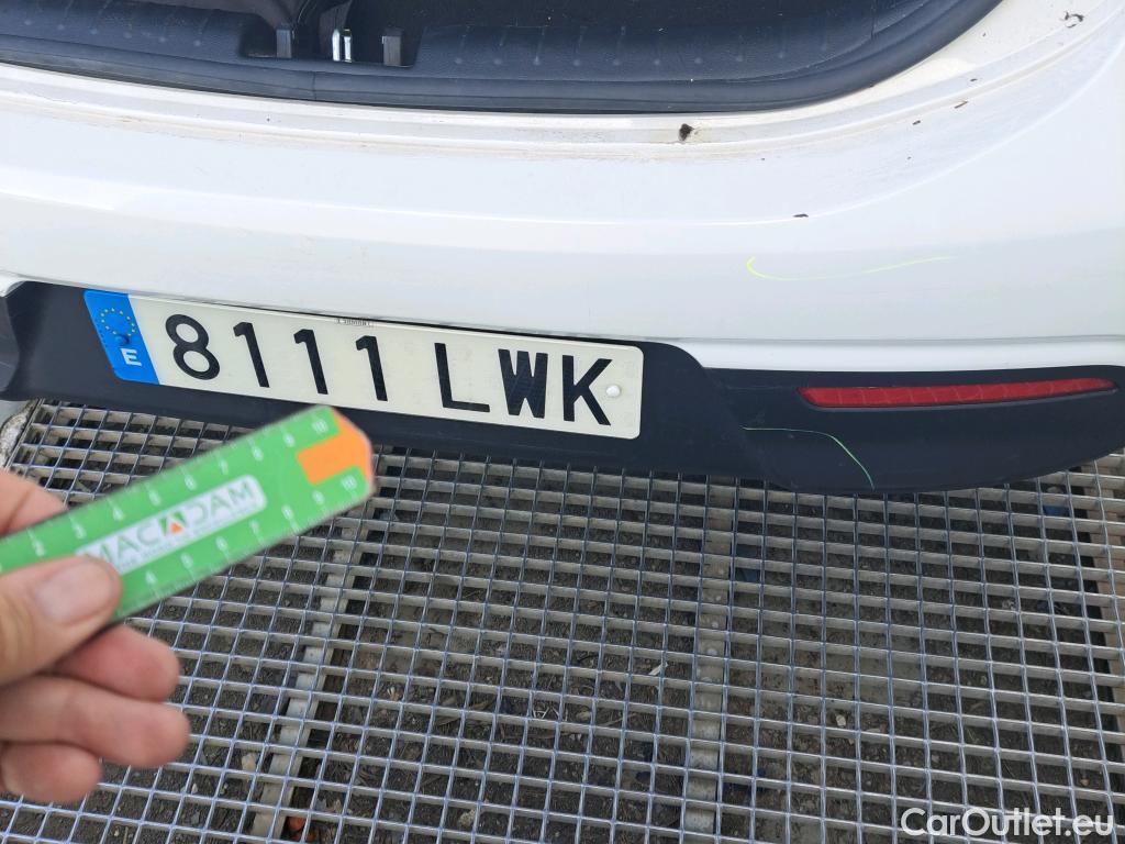  KIA  Rio KIA  / 2020 / 5P / berlina con portón 1.0 T-GDi 74kW (100CV) MHEV iMT Concept #17