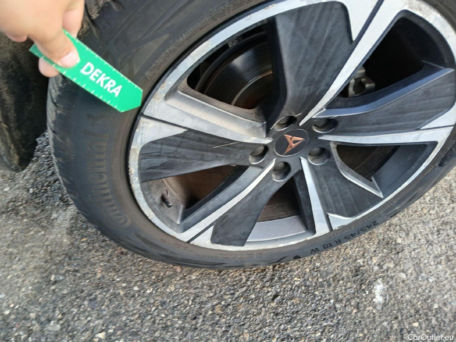  Cupra  Formentor CUPRA  / 2020 / 5P / todoterreno 1.4 e-Hybrid 150kW (204 CV) DSG (AC) #37