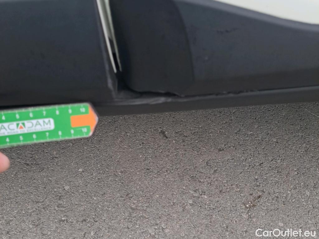  KIA  STONIC KIA  / 2017 / 5P / todoterreno 1.0 T-GDi 88kW (120CV) MHEV iMT Drive #14