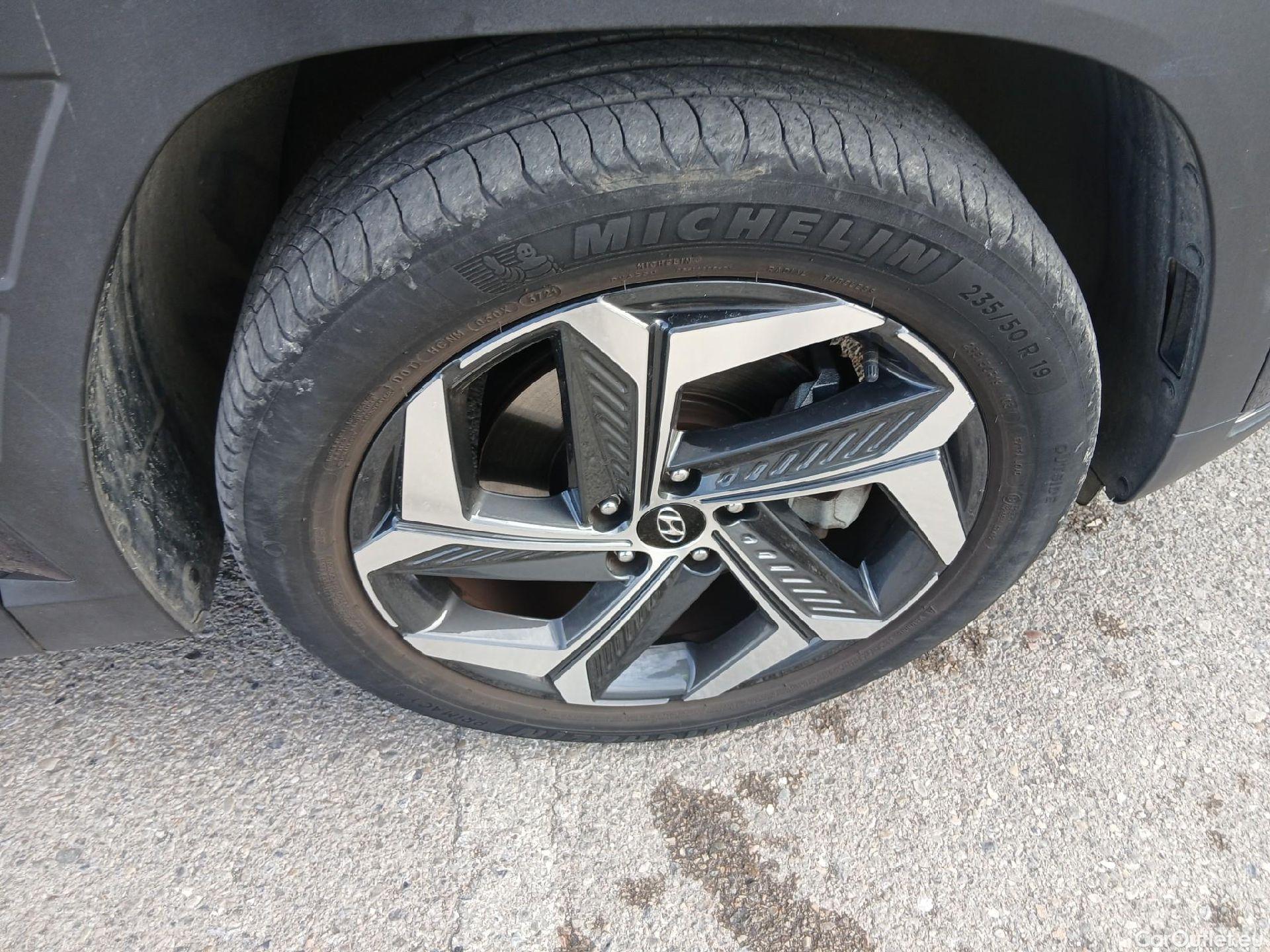  Hyundai  Tucson HYUNDAI  / 2020 / 5P / todoterreno 1.6 TGDI PHEV 195kW Tecno Sky Auto 4x4 #31