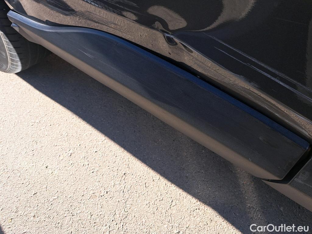  Toyota  RAV4 TOYOTA  / 2018 / 5P / todoterreno 2.5l 220H Advance #8