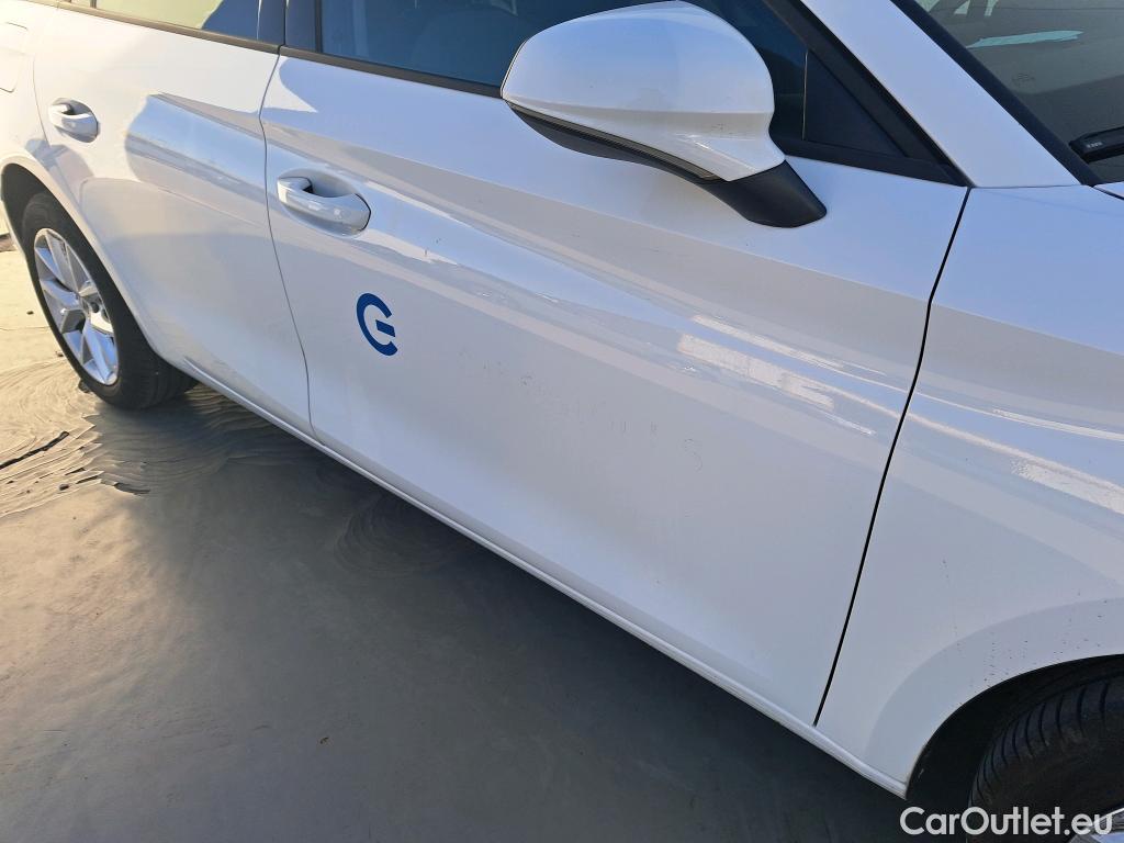  Seat  Leon SEAT Nuevo León / 2020 / 5P / familiar SP 2.0 TDI 85kW Style Go(SP) #20