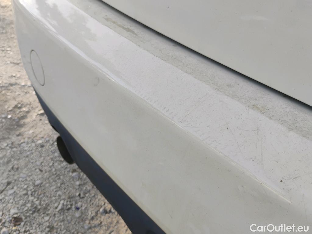  Mini  Cooper MINI MINI / 2014 / 5P / berlina con portón ONE 5 PUERTAS (CX) #26