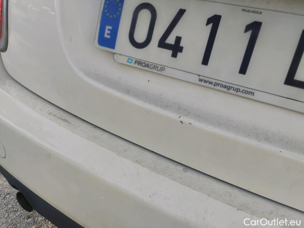  Mini  Cooper MINI MINI / 2014 / 5P / berlina con portón ONE 5 PUERTAS (CX) #37