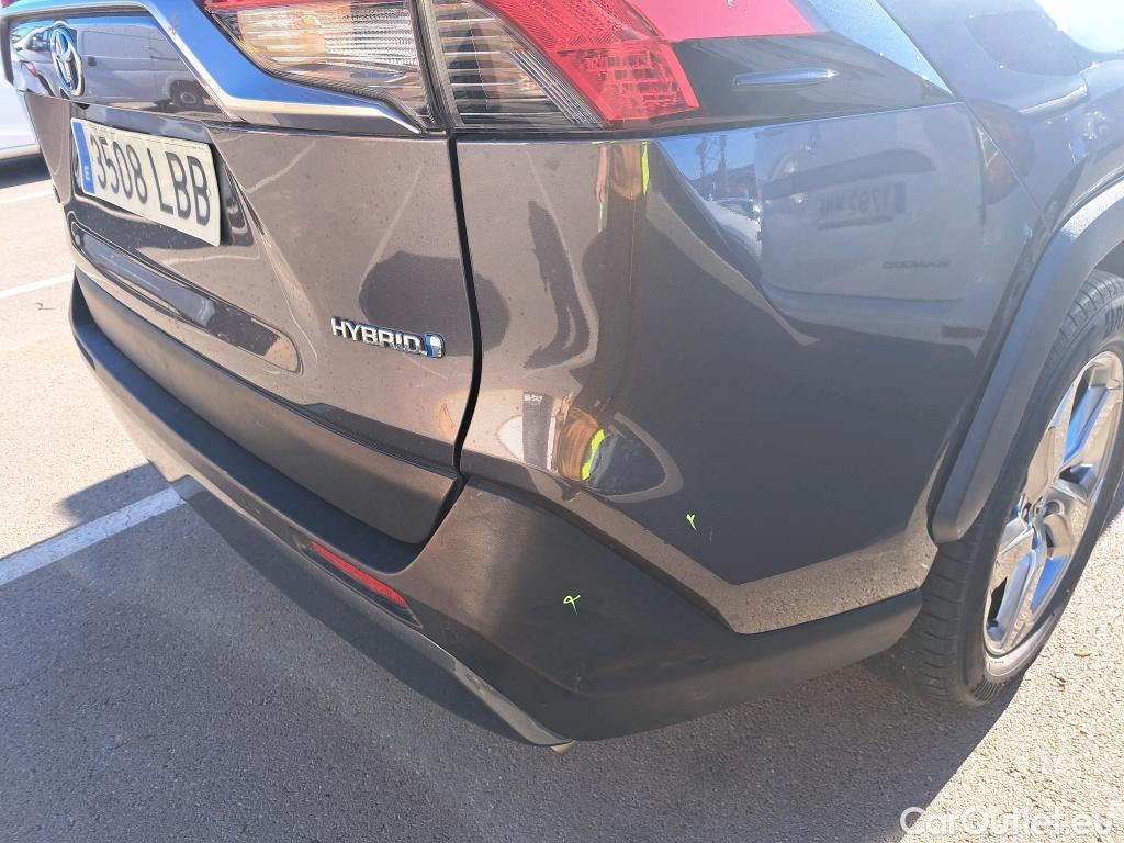  Toyota  RAV4 TOYOTA  / 2018 / 5P / todoterreno 2.5l 220H Advance #35