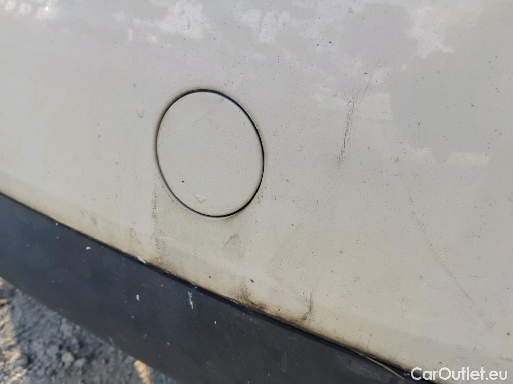  Mini  Cooper MINI MINI / 2014 / 5P / berlina con portón ONE 5 PUERTAS (CX) #24