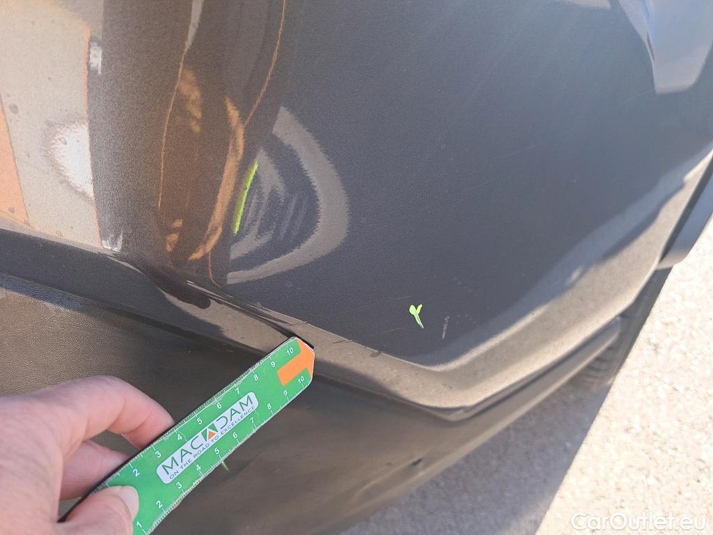  Toyota  RAV4 TOYOTA  / 2018 / 5P / todoterreno 2.5l 220H Advance #36