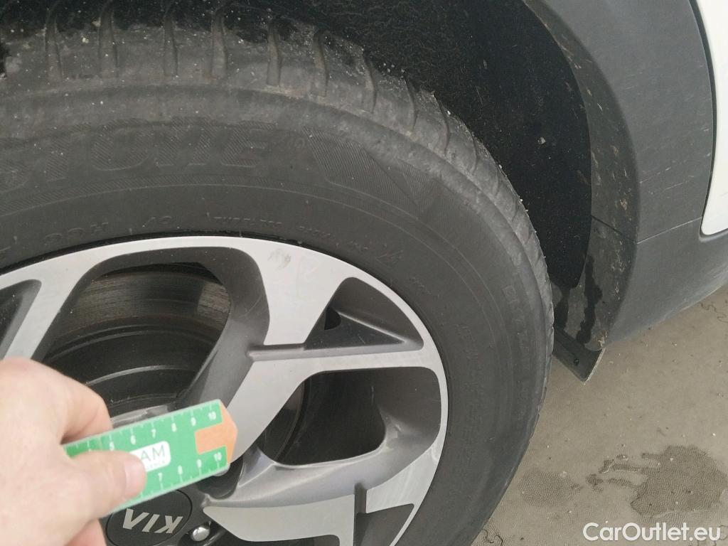  KIA  Sportage KIA  / 2018 / 5P / todoterreno 1.6 MHEV Business 100kW (136CV) 4x4 #2